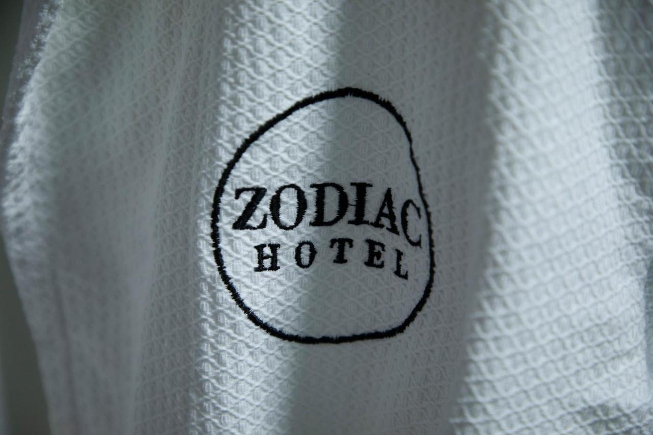 Отель Zodiac Атырау Экстерьер фото